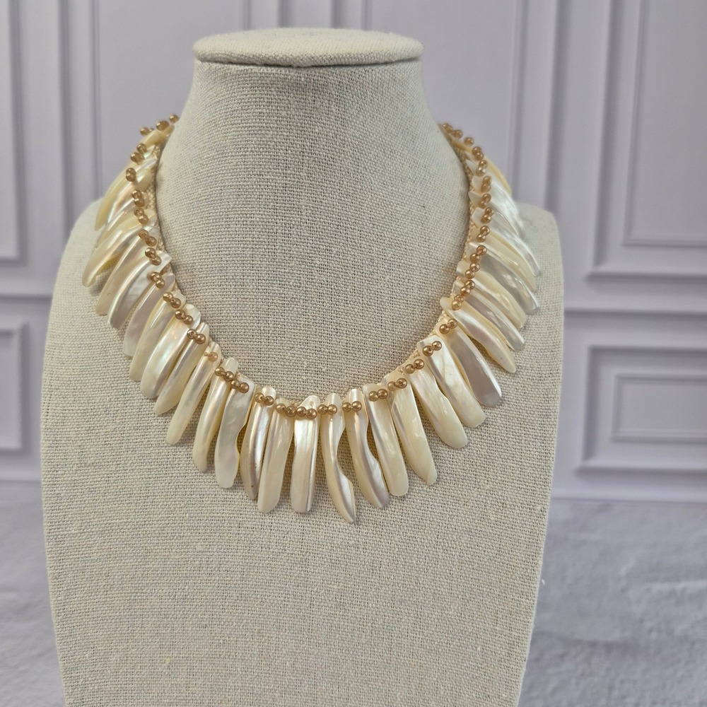 Vintage Mother of Pearl Shell Fringe Choker Necklace Cream Gold Tone 15 Japan